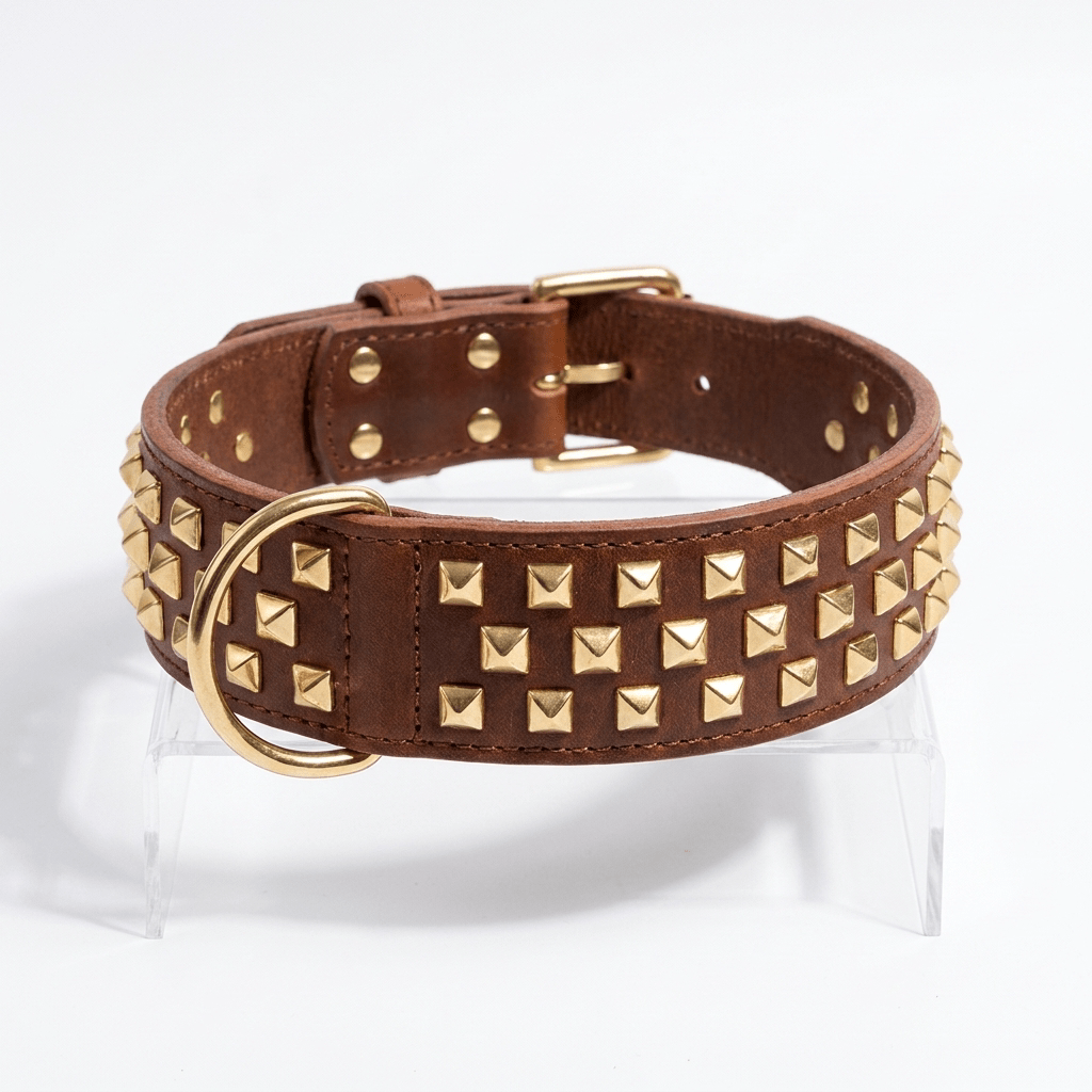 collier chien cuir cloute large marron produit seul sur fond blanc