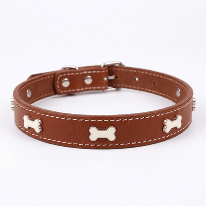 collier chien cuir veritable decor os marron produit seul sur fond blanc