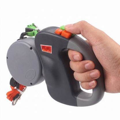 Laisse rétractable pour deux chiens DuoChic modèle gris foncé.
