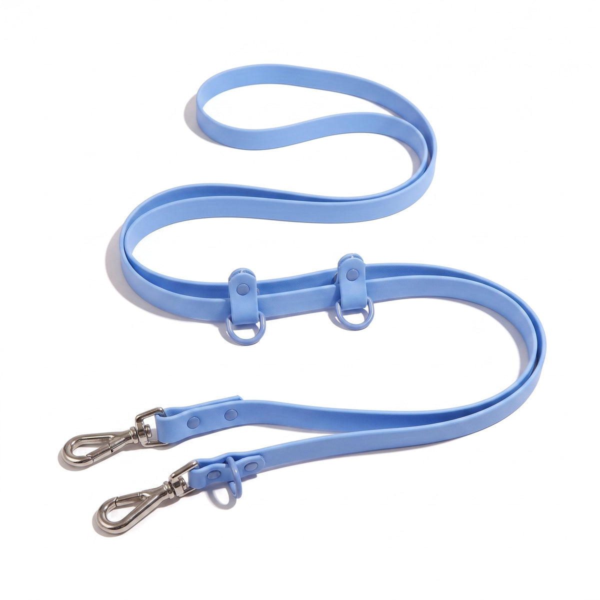 Laisse pour chien main libre multi-tâches en PVC bleu, présentée à plat