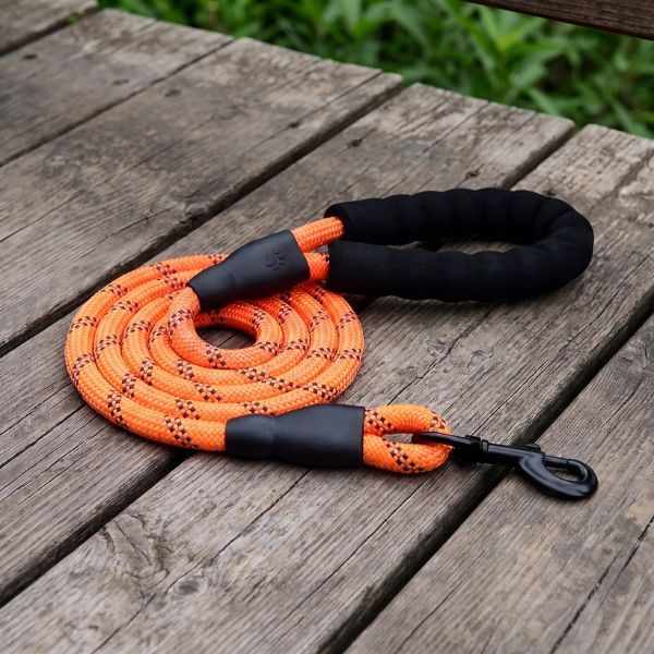 Laisse pour chien corde TrekLine Chien store orange tressé résistant avec coutures de renfort, poignée noire matelassée et mousqueton robuste