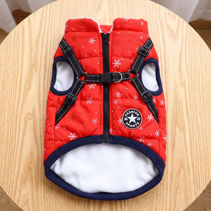 Intérieur doublé polaire blanc du manteau rouge vif à flocons pour chien, posé à plat