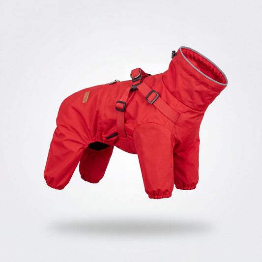 Manteau rouge pour chien imperméable 4 pattes avec harnais intégré, présenté seul sur fond clair