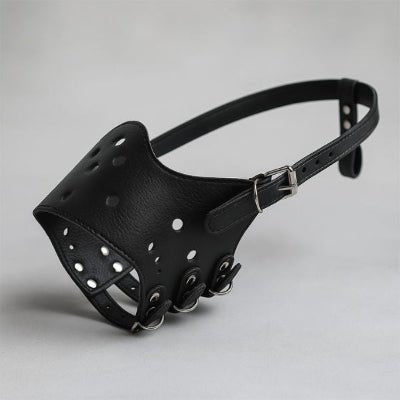 Muselière chien design perforé pour confort et ventilation | CuirProtect™