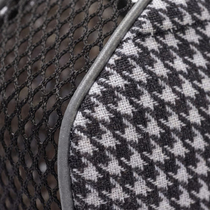 museliere chien tissu pied-de-poule macro zoom texture motif noir et blanc