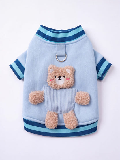 Pull petit chien ourson 3D bleu vu de dos, ourson en peluche accroché à l'anneau