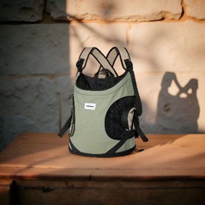 sac de transport pour chien packshot vert olive sac pose en exterieur Hidream™
