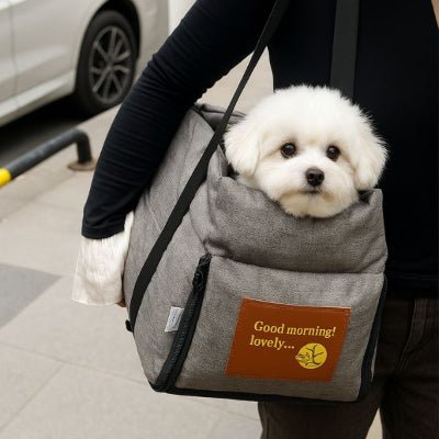 sac de transport pour chien gris porté en bandoulière TravelSafe™