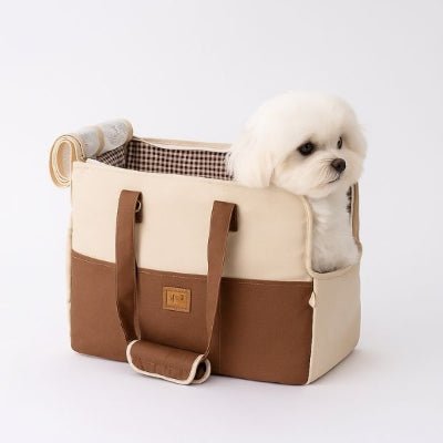sac transport chien marron avec bichon frise assis dedans MobiPet